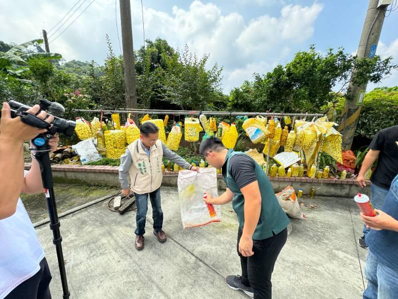 農業局暨東山農民東方果實蠅防治 成效顯著