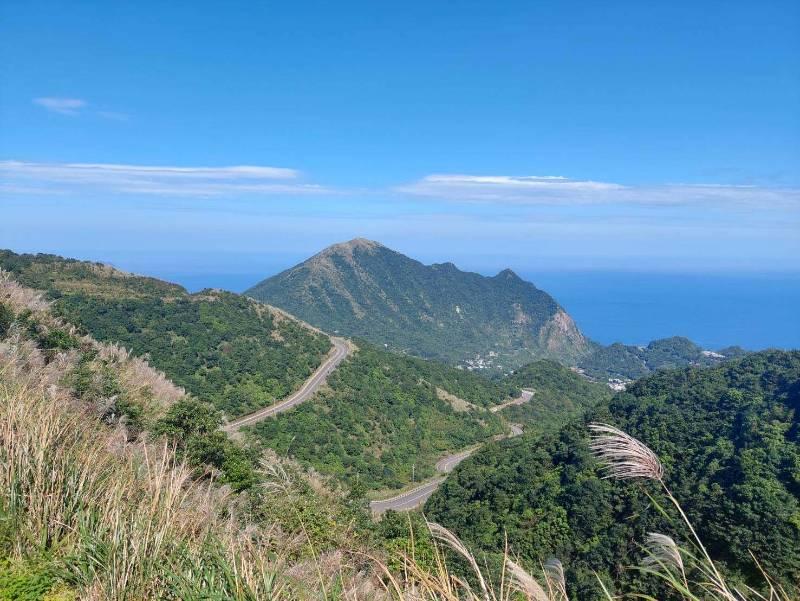 秋芒翻飛九份山城 捕捉浪漫秋日之旅