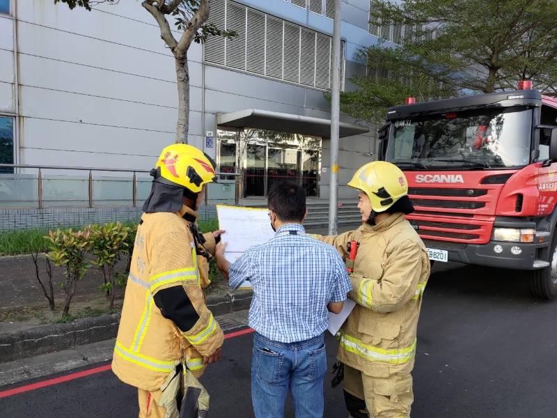 強化救災！高市消防局第一大隊聯合前鎮科技產業園區辦理搶救演練