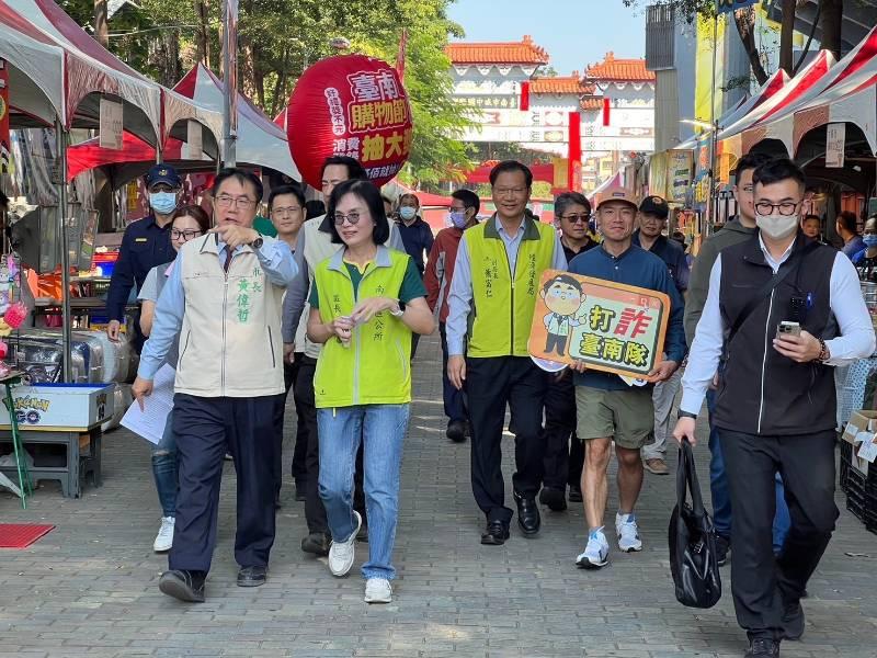 反詐資訊報你知！ 南警前往大臺南眷村文化美食節與民齊反詐