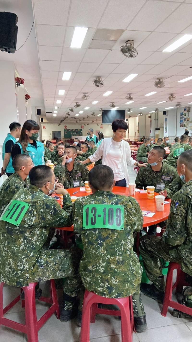 國軍部隊伙食吃不飽 立委陳亭妃要求國防部大幅調高部隊的伙食費用