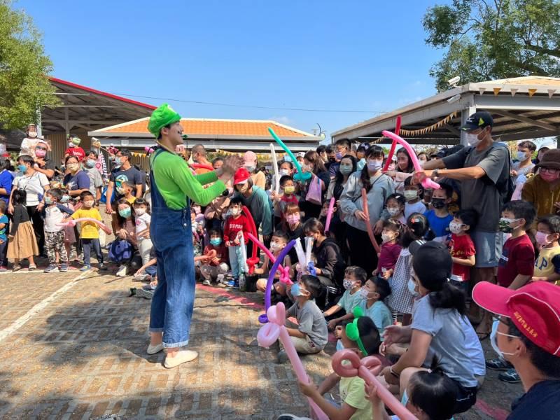 金寧鄉鄉村市集之紙箱樂園 12/16連2日登場 鄉所邀您一起進入夢幻紙箱樂園