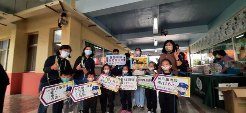 東港警宣導團結合校慶活動  實施校園犯罪預防宣導