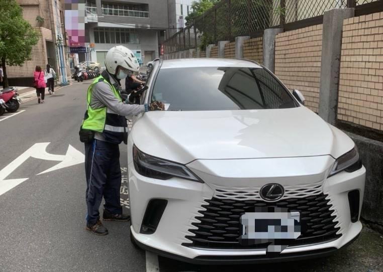 元旦連假期間 新北路邊停車收費一次看