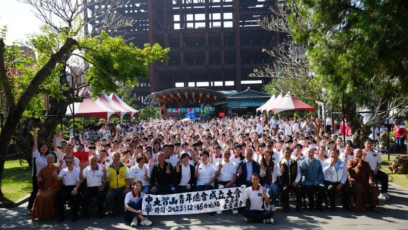 臺南玄空法寺成立青年總會 以動禪為主軸推心靈淨化