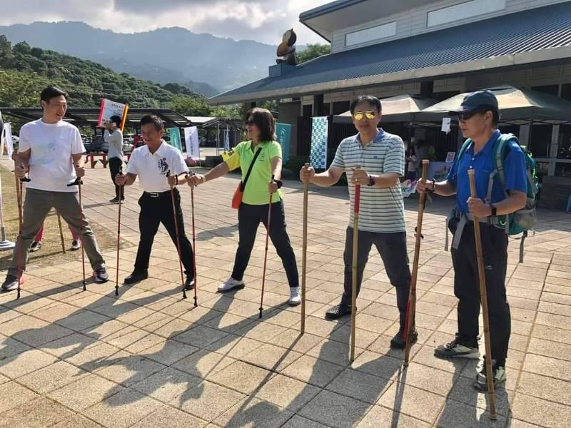 救國團聖誕送愛心禮物 助清寒國小學童圓夢