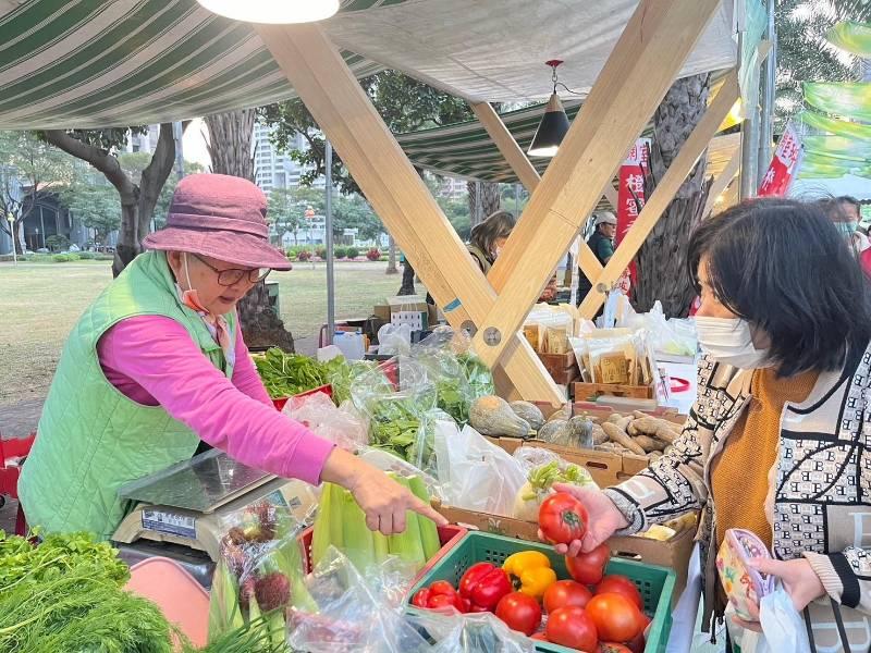 高雄迎新春！神農市集週末揭幕，百味料理秀、免費試吃樂不停！