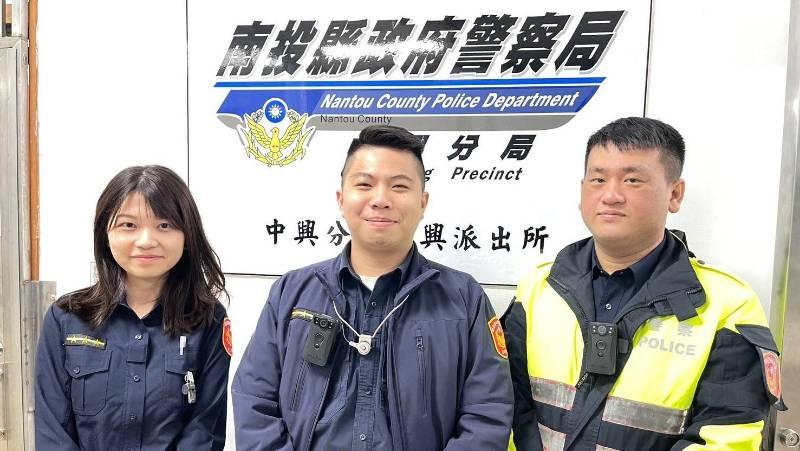 迷途婦冷天無助呆坐路邊 中興暖警助安全返家