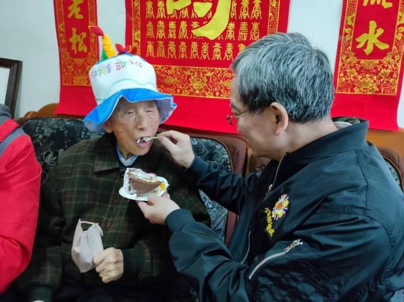 百歲榮民蔣爺爺嵩壽 宜蘭榮服處溫馨祝壽