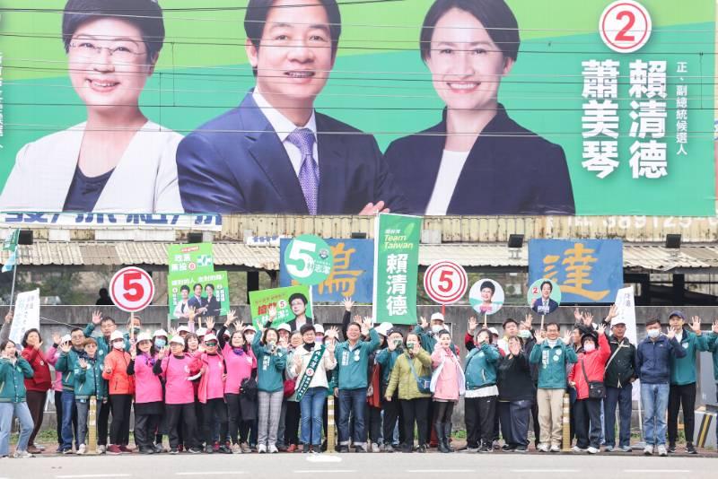 台灣美德站出來！　民進黨新竹隊路口大串連！