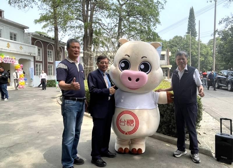 台糖油品雙十年華擴大公益 坐五分車×吃安心豚 實踐關懷社會願景