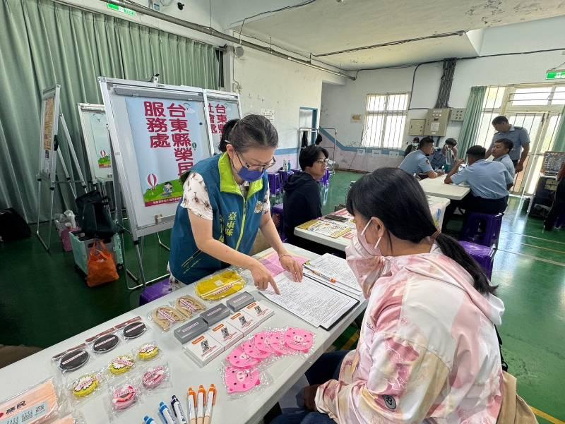 臺東榮服處鼓勵榮民眷就博會徵才媒合 開創就業契機