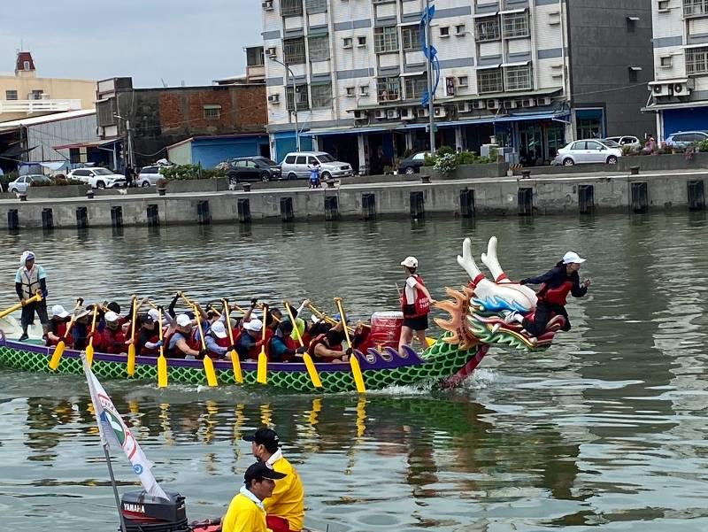 黃三泰加油打氣！中油石化同仁全力備戰林園龍舟賽