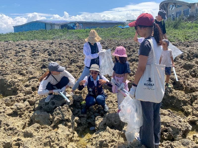 屏東海生館親子淨灘揮汗闖關 世界海洋日認識寶貴海洋教育