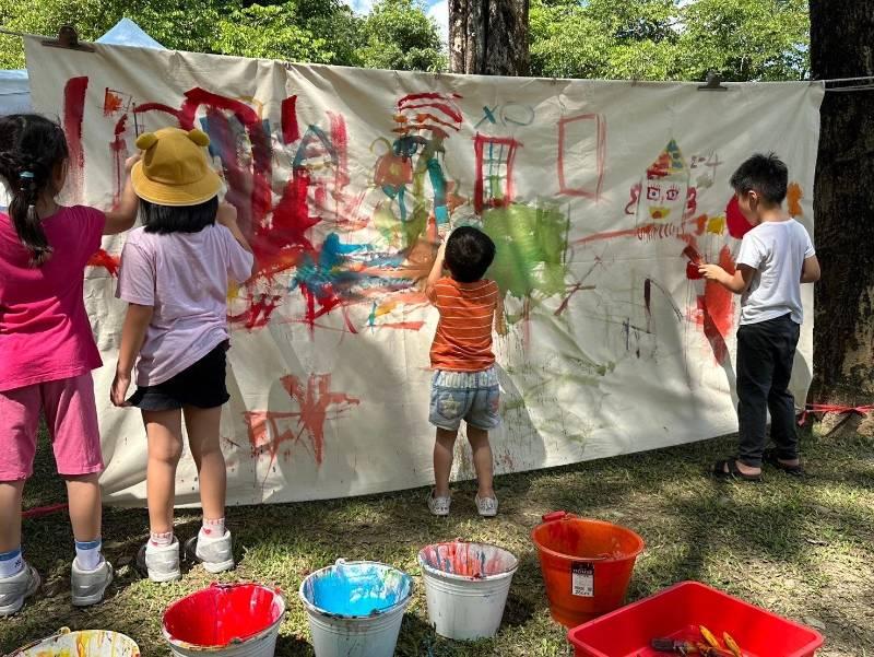 屏縣原住民節慶八步舞現行流行16蹲 串起不同家庭遊戲樂趣