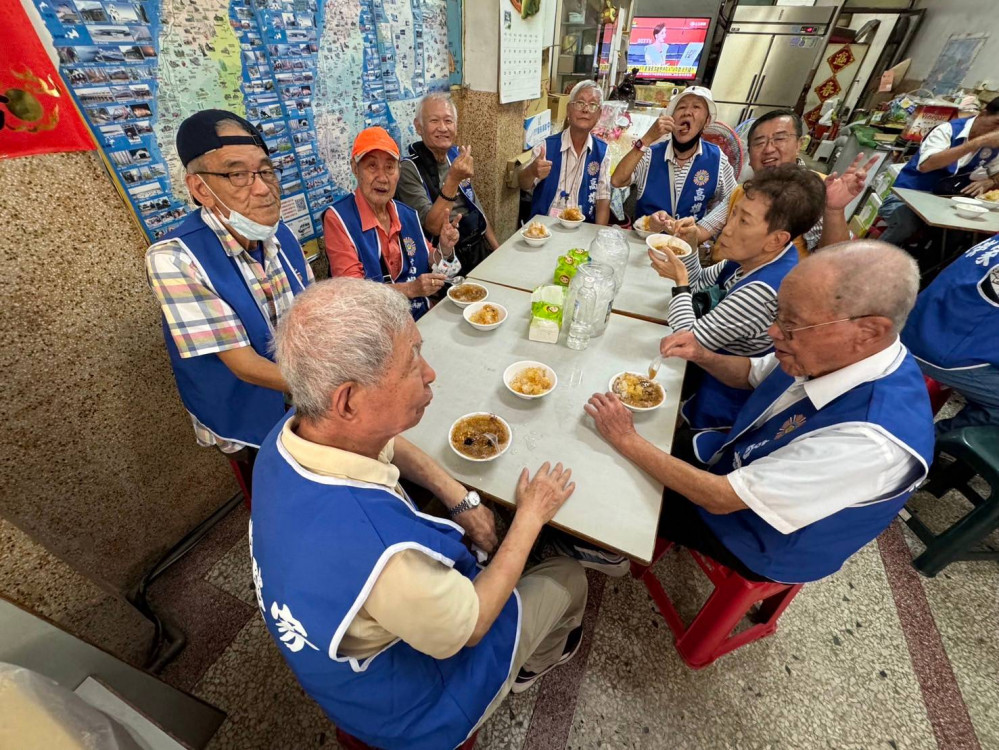 屏東車城福安宮祈福之旅 榮家住民長輩富足身心