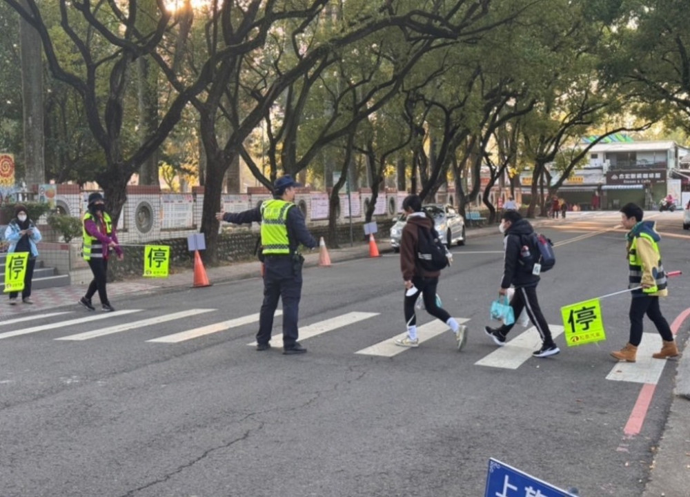 開學了！ 中興警執行護童專案讓孩子安心上課