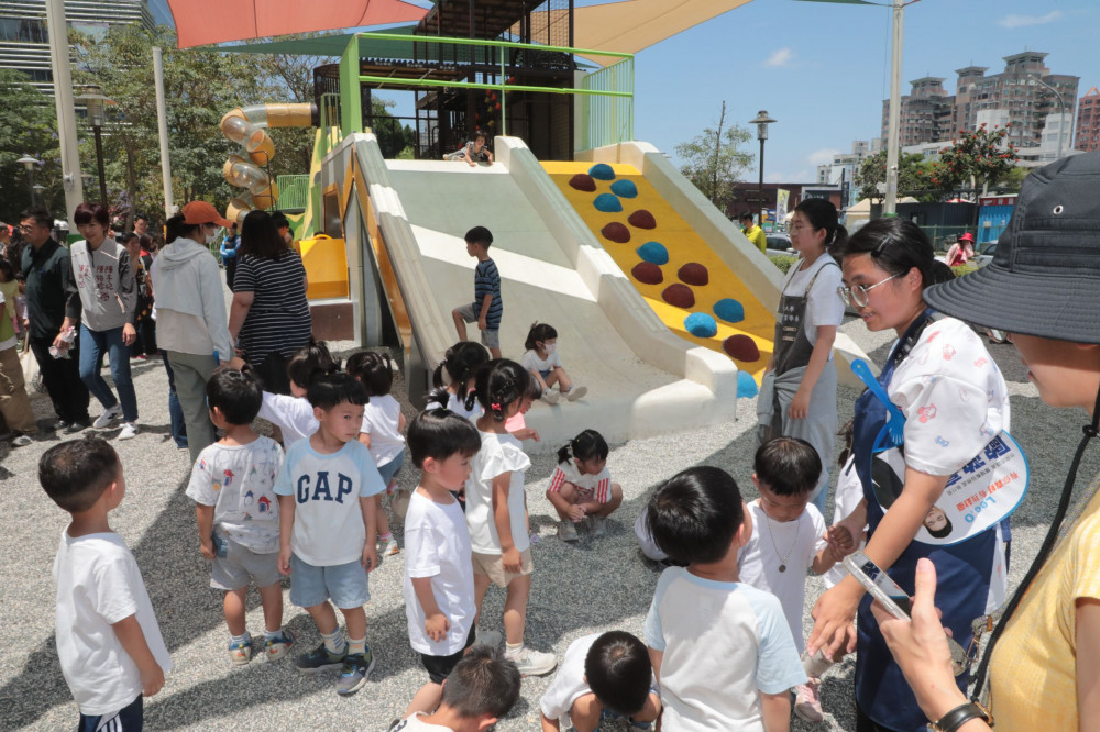 南台灣首座軍事主題特色遊戲場啟用 黃偉哲歡迎到精忠公園挑戰軍事遊戲