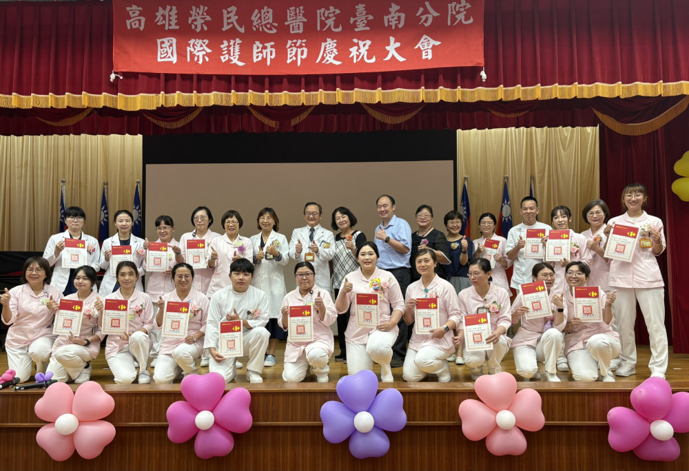 高榮南院慶國際護師節 獲贈鋼琴×樂音向護理致敬