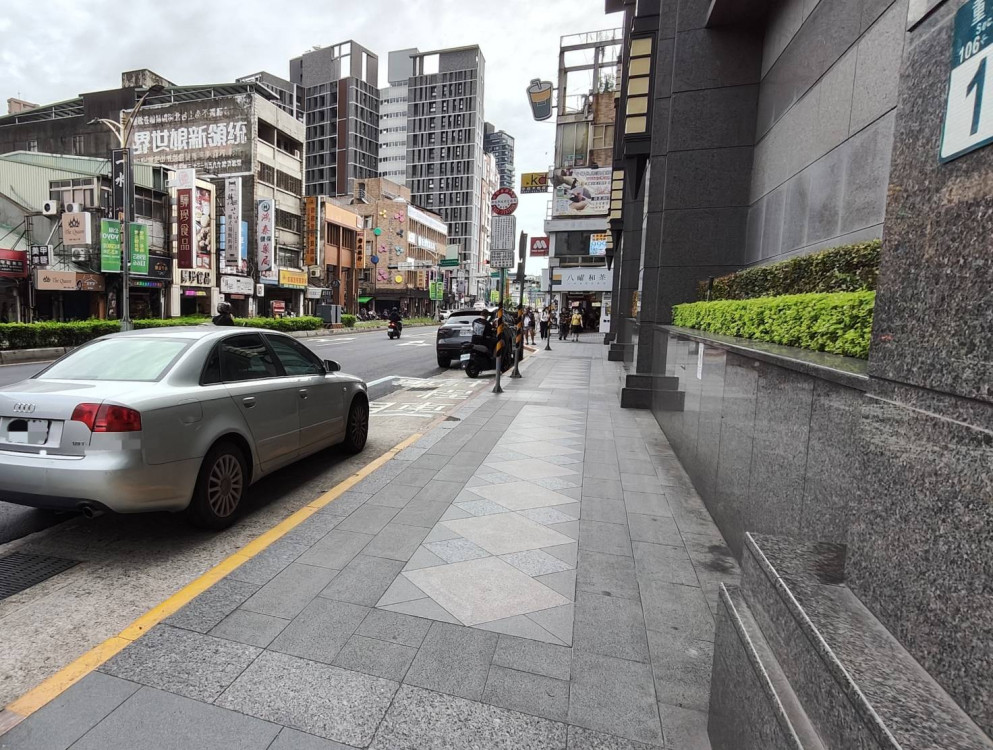 接送、送貨更方便！新北市超過5,600處黃線、526格卸貨格！