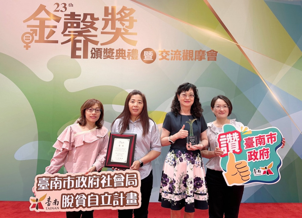 南市女力發光家庭主婦勇闖化學槽車職場 邱筑嘉榮獲行政院第23屆金馨獎「性別平等故事獎」