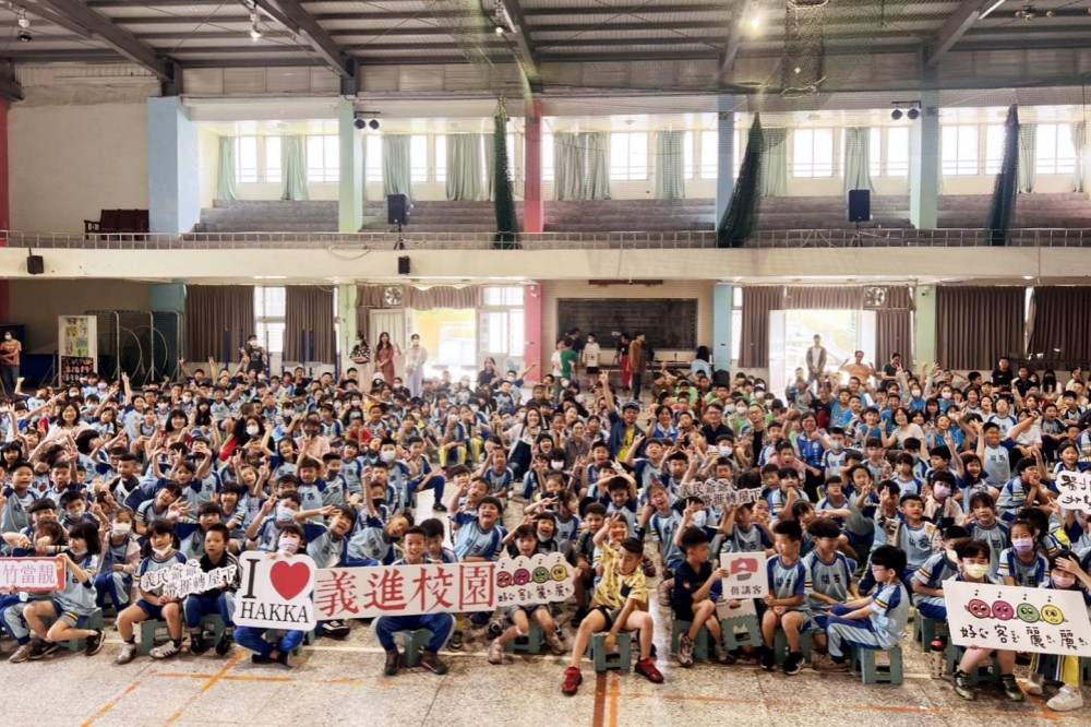 紮根推廣義民祭文化　竹縣義進校園巡演首場關西國小五感體驗演出