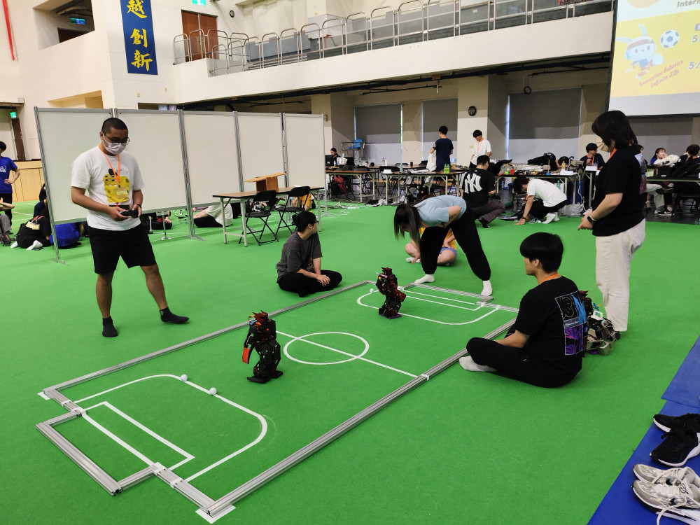 金門大學榮獲國際智慧機器人運動大賽1金1銀
