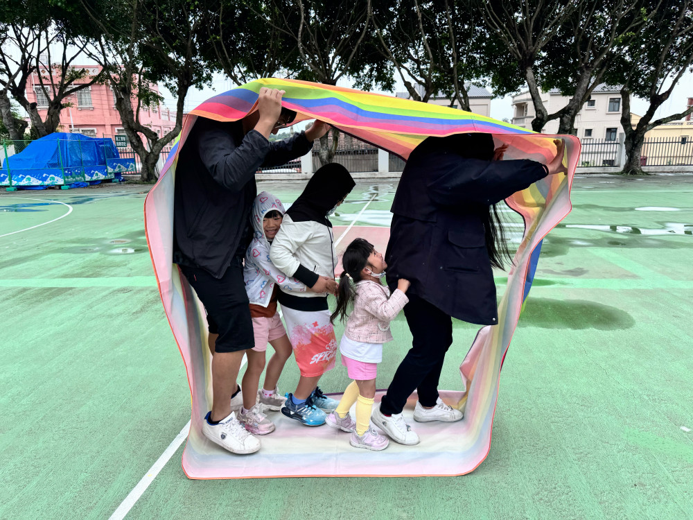 金門家扶辦親子春遊趣 慶母親節溫馨共創家庭回憶