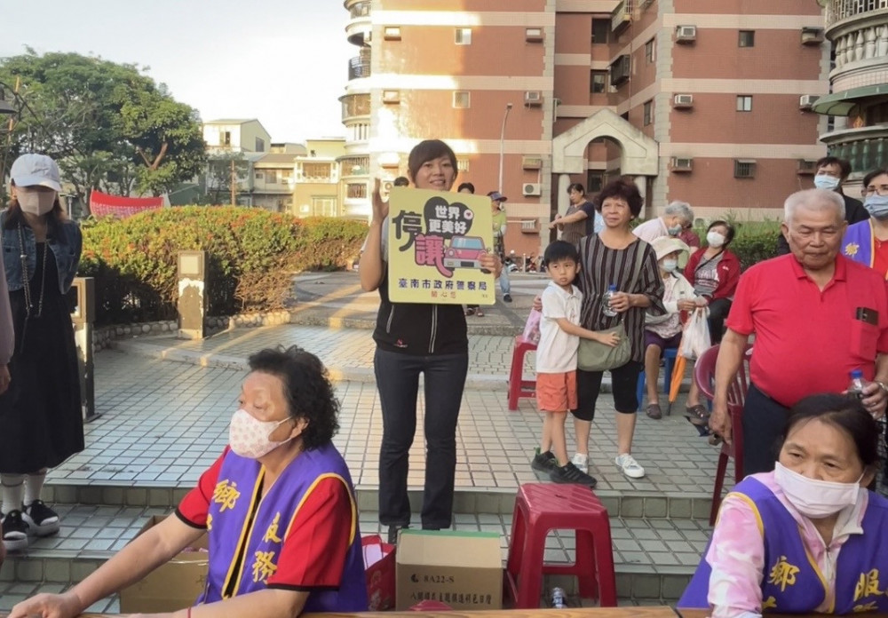 母親節安全行 南警宣導聰明防詐與愛同行