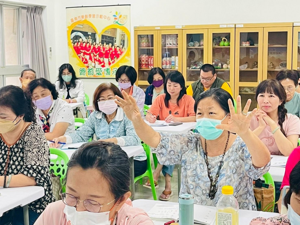 臺南推動講師回訓升級教學力 打造最強樂齡講師團