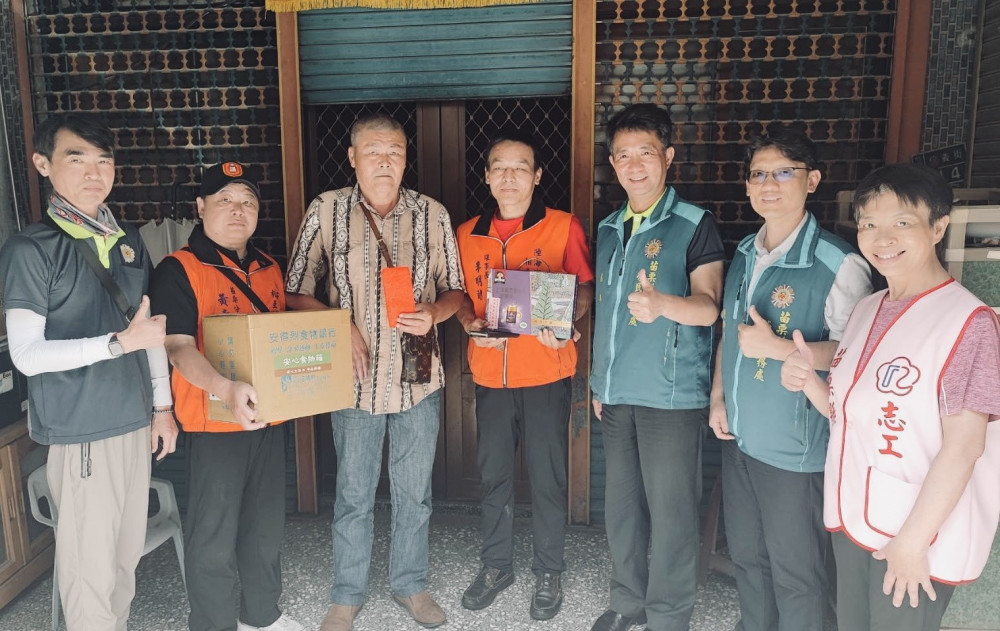 苗栗榮服處感謝陸海空軍常士班相互關懷協會端節慰問