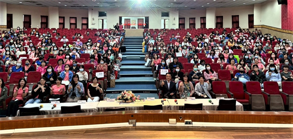 用心守護每一個孩子 國際護師節新北表揚資深與退休學校護理人員