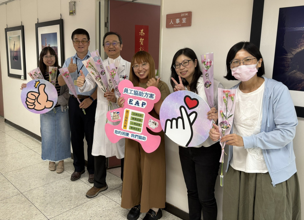 高榮南院慶國際護師節 獲贈鋼琴×樂音向護理致敬