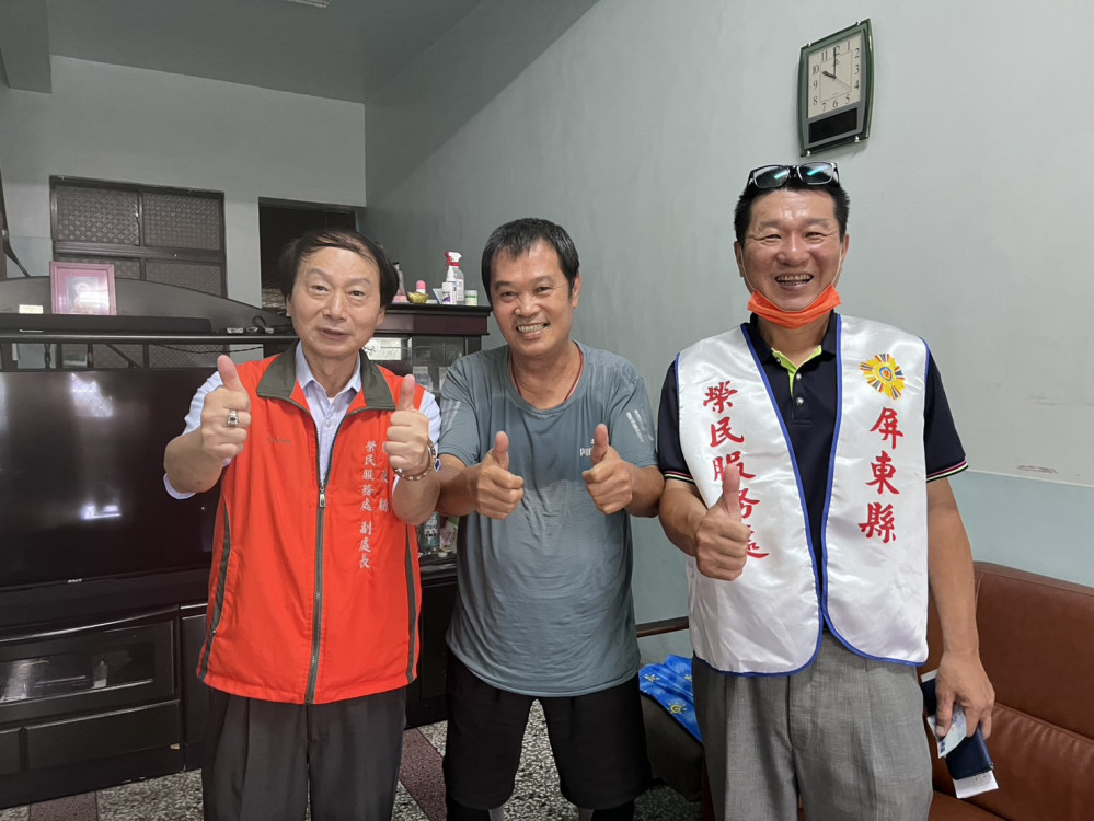 屏東榮服處劉曉明訪視榮民眷 落實關懷需求傳遞溫情