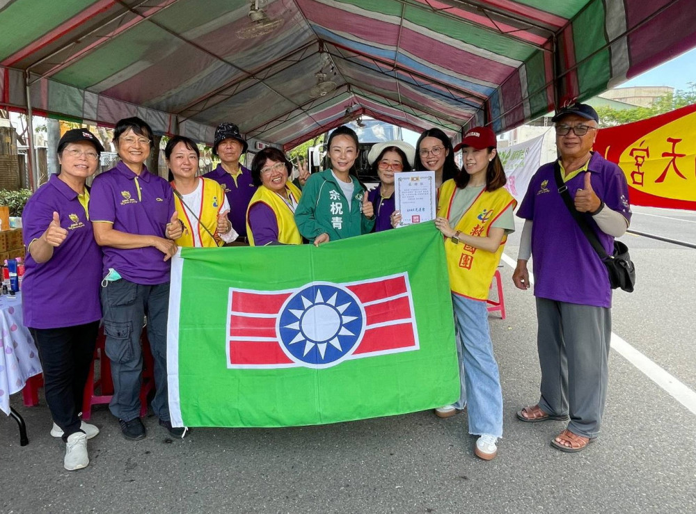 血庫告急！救國團新化挽袖捐血129袋 