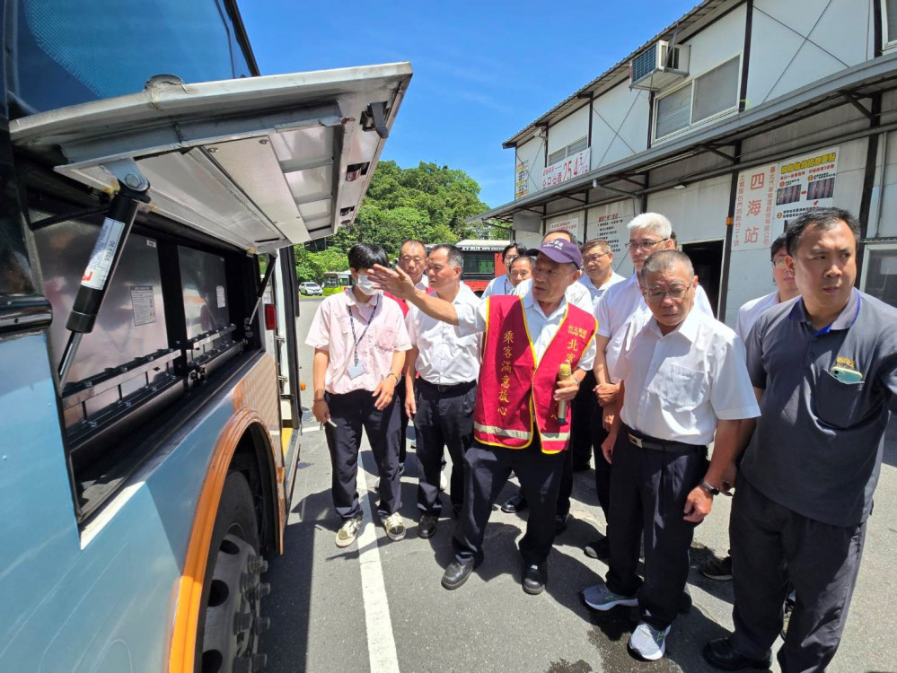 突擊稽查電動公車場站 皆依規保養且駕駛具備應變能力