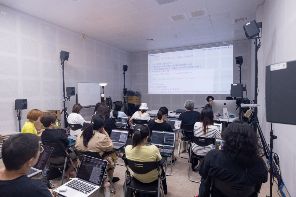 新北市文化基金會「科技藝術光影人才培育行動」暑期教師工作坊免費開放報名！