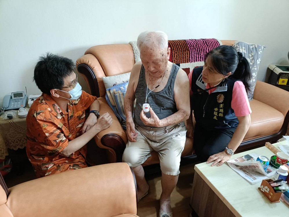 澎湖榮服處遠距居家照顧教育訓練 科技輔助守護榮民長輩安全