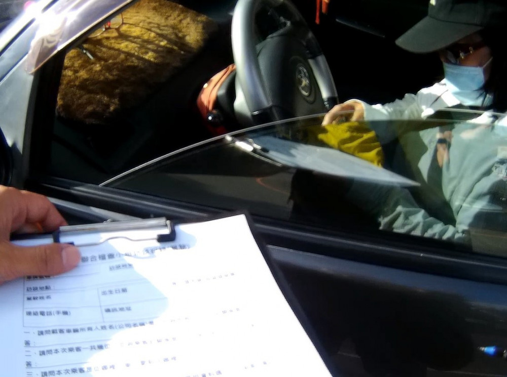 稽查白牌車！交通局警局聯手維護市民權益
