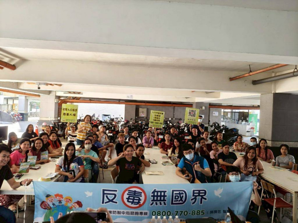 南警前進人力仲介公司防詐宣導  強化外籍移工反詐意識