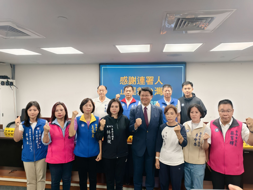 感謝鄉親勇敢相挺，謝龍介承諾台南罷綠連署書不送中選會，『全部銷毀』