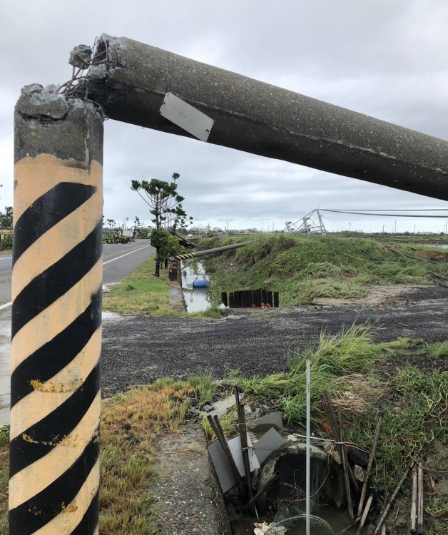 丹娜絲颱重創臺南嚴重災害停電破18萬戶！台電：跨區處搶修中