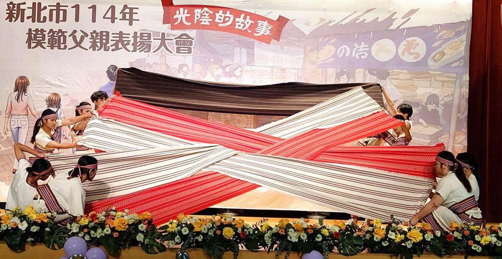 「光陰的故事」憶起爸爸厚實的陪伴   侯友宜表揚新北市55位模範父親            