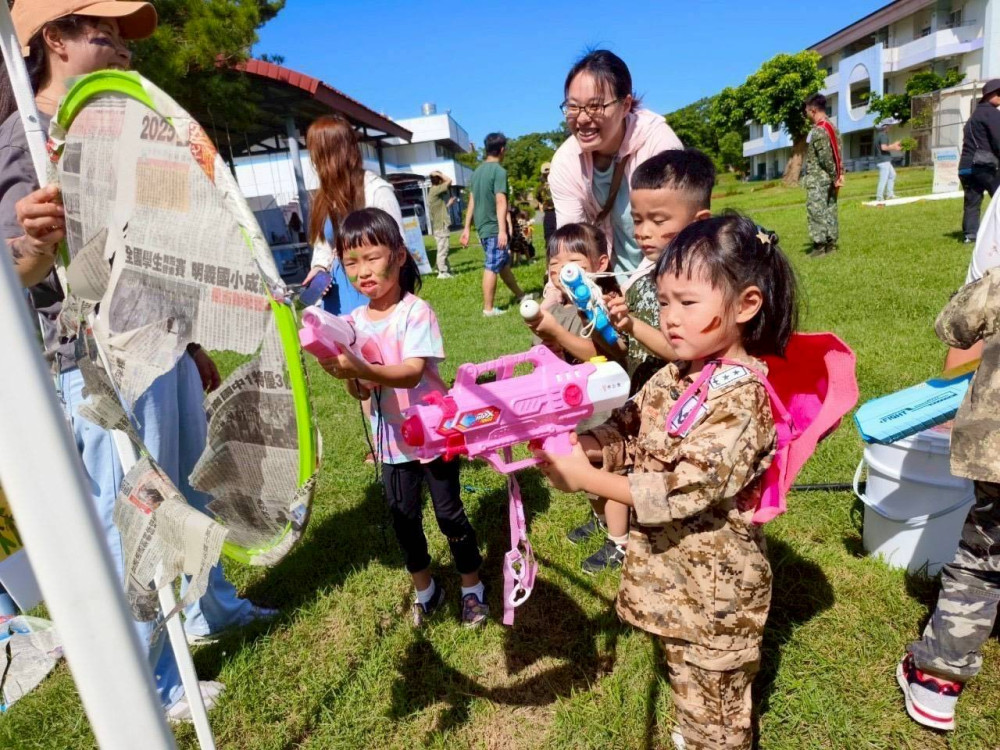 花蓮榮家幼園畢典暨成長戰鬥營 孩童披戰袍勇邁榮耀未來