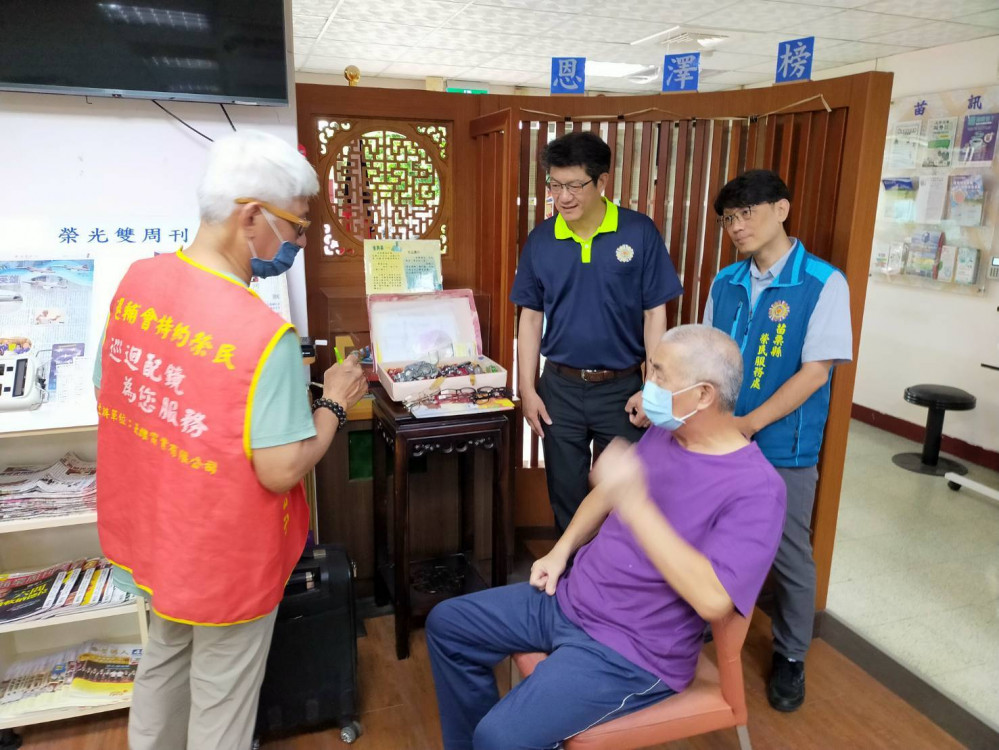 苗栗榮服處落實榮民長輩服務 啟動視光學眼鏡巡迴