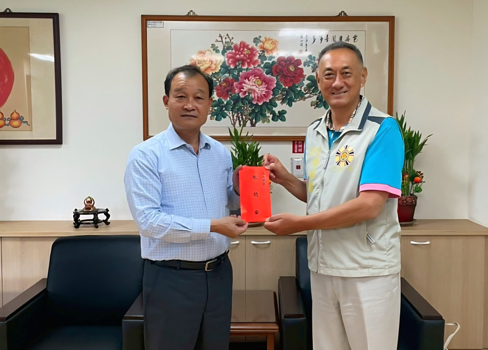 臺南榮家感謝欣桃董座房茂弘捐贈慰問金 關懷住民送暖