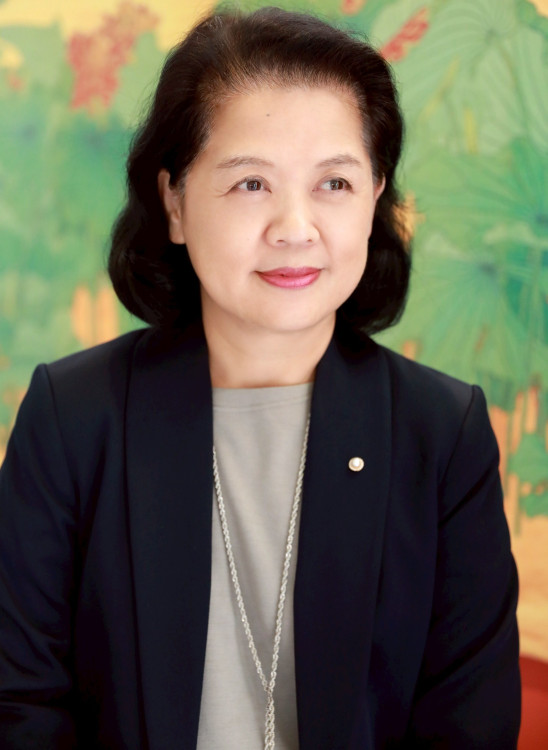 成大醫學院何月仁副教授榮獲教育部師鐸獎