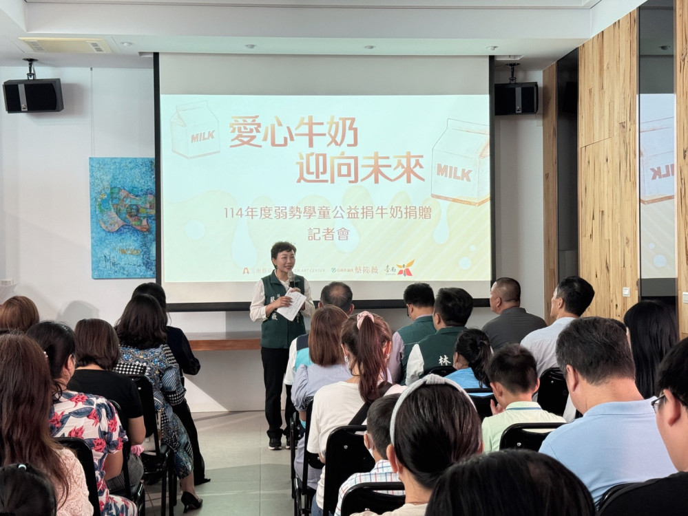 響應公私協力 玉衡協會為臺南 97 所小學弱勢學童送鮮乳