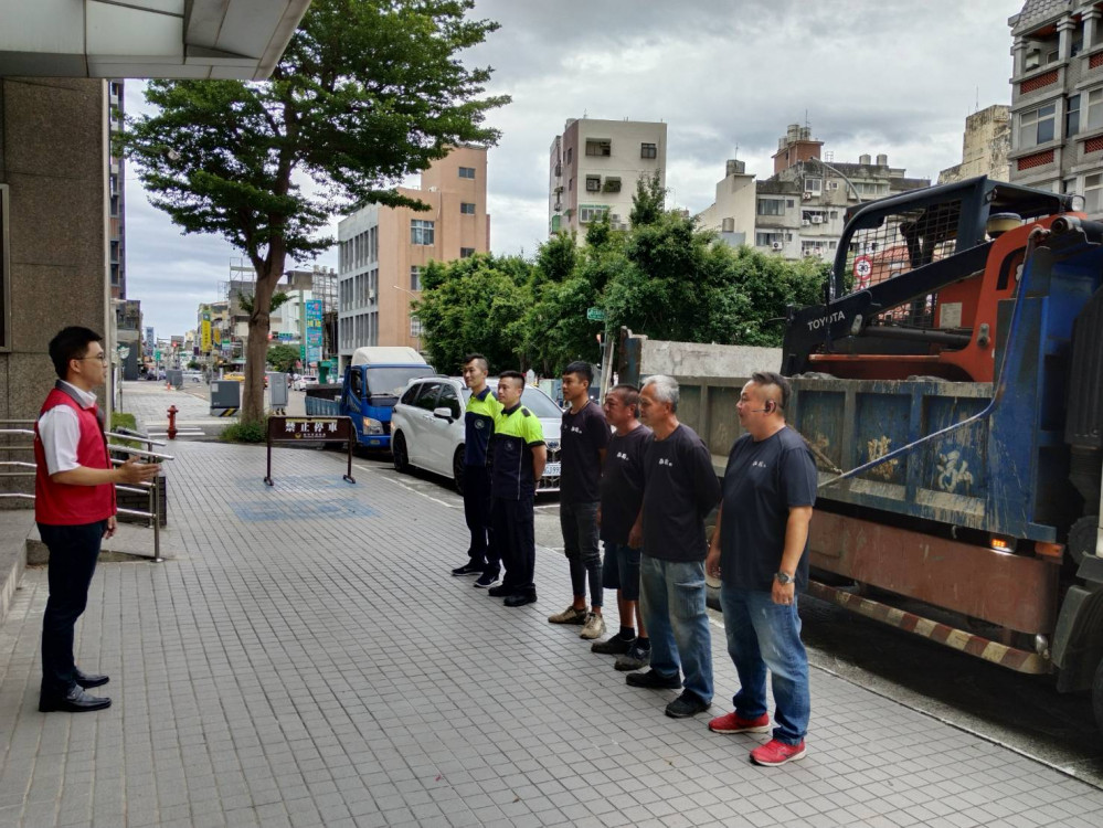丹娜絲颱風造成嘉義市多處災情　竹市府派遣人力與機具支援災後復原