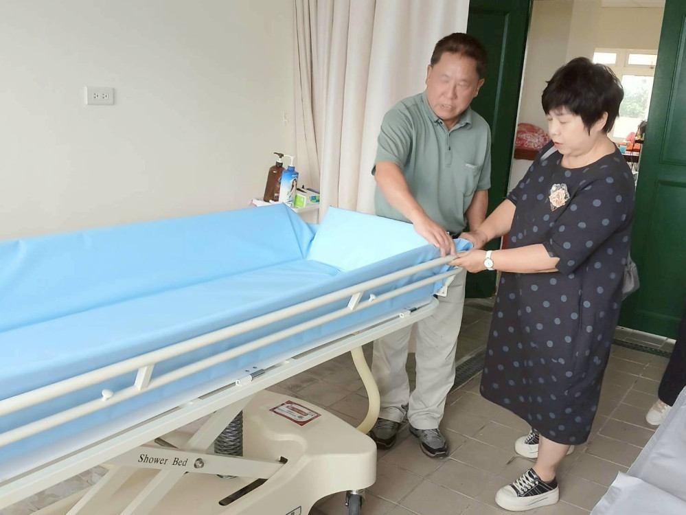 花蓮榮家感謝地區分會送暖 捐助善款改善長輩生活品質